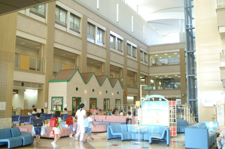 あいち小児保健医療総合センター ヘルスケアアート事例集